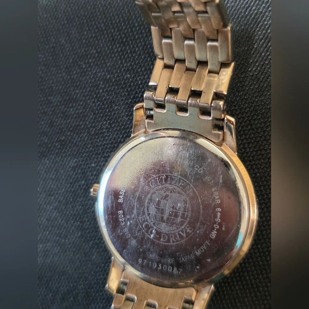 Citizen Ladies Eco Drive Strawberry Gold Watch EUC - Picture 7 of 16